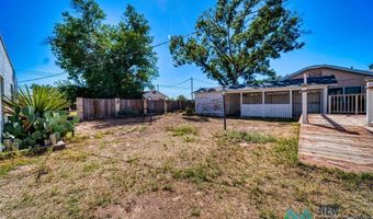 1403 A W Fox St, Carlsbad, NM 88220