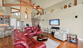 100 Dolphin Ct, Aransas Pass, TX 78336