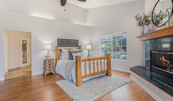 3196 Crystal Ct, Escondido, CA 92025