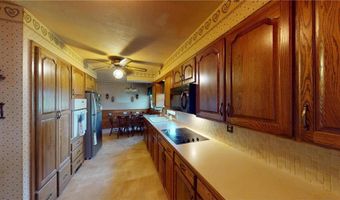 904 Clausen Ave, Albert Lea, MN 56007
