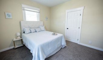 1217 W 3rd St, Anderson, IN 47304