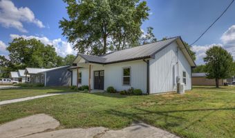 522 W 2nd St, Baxter Springs, KS 66713
