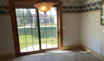 911 Pine St, Atlantic, IA 50022
