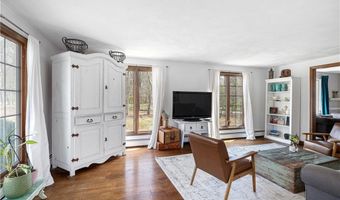 4 Intrepid Ln, Jamestown, RI 02835