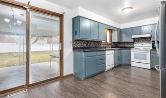 2600 S BERRY Dr, Appleton, WI 54915