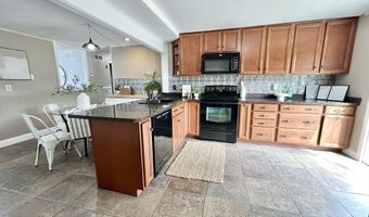 20 James St, Bellingham, MA 02019