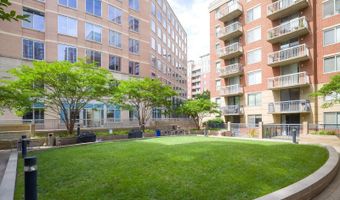 3835 9TH St N 504W, Arlington, VA 22203