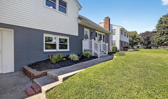 910 MONROE Ter, Dover, DE 19904