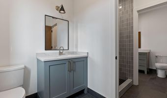 3118 NW Crossing Dr, Bend, OR 97703