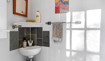 39308 LITTLE RIVER Tpke, Aldie, VA 20105
