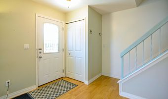 3479 Burbank Dr, Ann Arbor, MI 48105