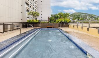 1717 Mott Smith Dr 1909, Honolulu, HI 96822