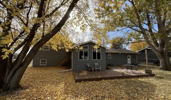 1021 NE 15th Ave, Aberdeen, SD 57401