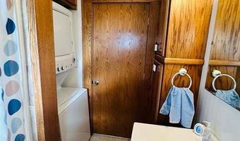 243 E 17th St, Baxter Springs, KS 66713