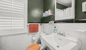 1409 MOUNT VERNON Ave, Alexandria, VA 22301