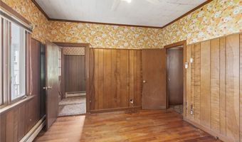 400 Thames St, Bristol, RI 02809