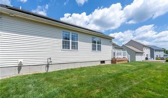 62 Scituate Farms Dr, Cranston, RI 02921