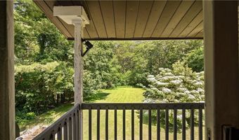 608 Black Plain Rd, North Smithfield, RI 02896