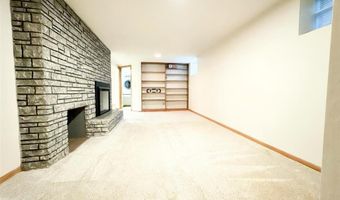14633 7th Ave NW, Andover, MN 55304