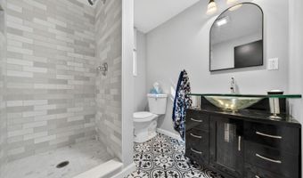 62 Barry Dr, Alloway, NJ 07422