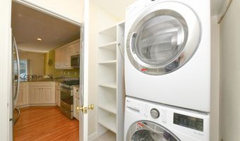 2 Candleberry Ct 2, Bourne, MA 02532