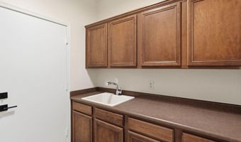 1689 E IRIS Dr, Chandler, AZ 85286