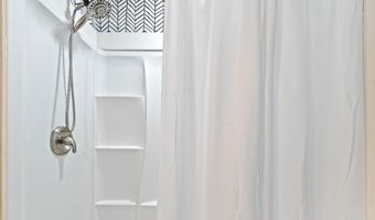 236 Beacon Ln, Atmore, AL 36502