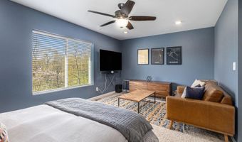 2759 Bristol Ridge Dr, Ann Arbor, MI 48105