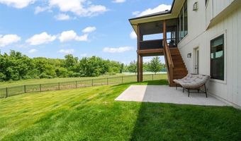14450 Aurora Ln, Basehor, KS 66007