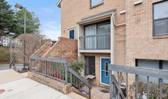 4 DUDLEY Ct, Bethesda, MD 20814