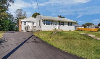 3 Creighton Pl, Coventry, RI 02816