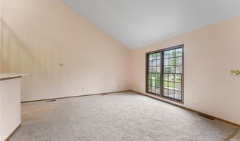 1707 W Hampton Dr, Austintown, OH 44515