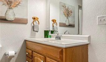 12460 Peach Orchard Rd, Bentonville, AR 72712