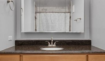 1615 E Central Rd 113B, Arlington Heights, IL 60005
