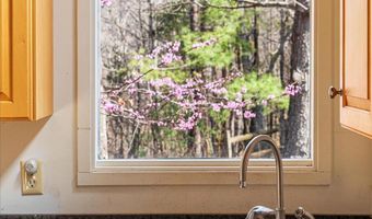 38 STRUDEL Ct, Basye, VA 22810