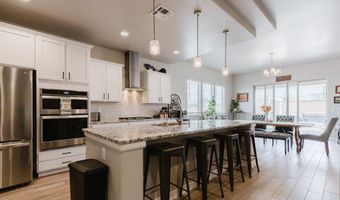 945 Datura Dr, Alamogordo, NM 88310