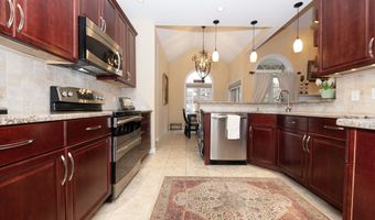 121 Sea Green Dr 121, Berlin, CT 06037