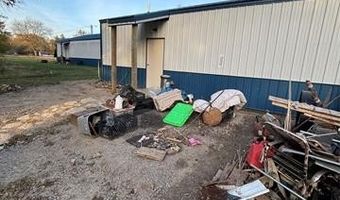 526 SW 2nd St, Adair, OK 74330