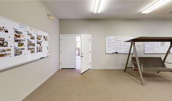 102 SE Executive DR Unit # 4 & 6 4 & 6, Bentonville, AR 72712