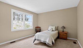 70 HOGAN Ln, Ambler, PA 19002