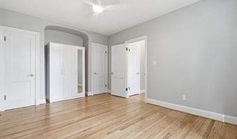 715 S WASHINGTON St A-32, Alexandria, VA 22314