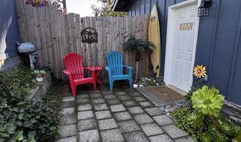 97818 HANSCAM Ln, Brookings, OR 97415