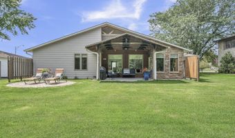 994 Emerald Hills Dr S, Arnolds Park, IA 51331