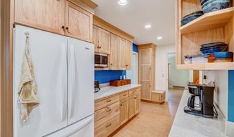 818 Ottawa Trl, Madison, WI 53711