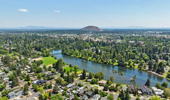 820 NW 12th St, Bend, OR 97703