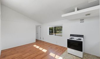 195 17TH St SE, Bandon, OR 97411