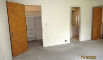 1 Westbury Ct, Ann Arbor, MI 48105