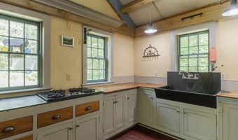 94 Cold Pond Rd, Acworth, NH 03601