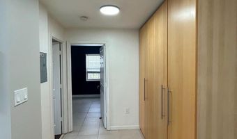 2301 FARRINGTON Ave 03-301, Alexandria, VA 22303
