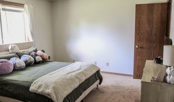 3422 West St, Ames, IA 50014